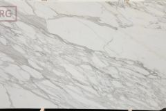 Calacatta Borghini Super Classic Honed Marble (118x67) [Lot#126]