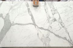 Calacatta Royale Polished Marble (approx 116x78) [Lot #198]