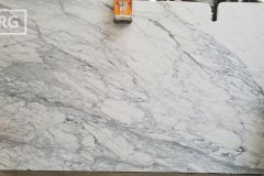 Statuario Corchia Honed Marble (108-116x69) [Lot #340]